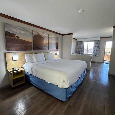 Days Inn By Wyndham Suites Fredericksburg Buitenkant foto