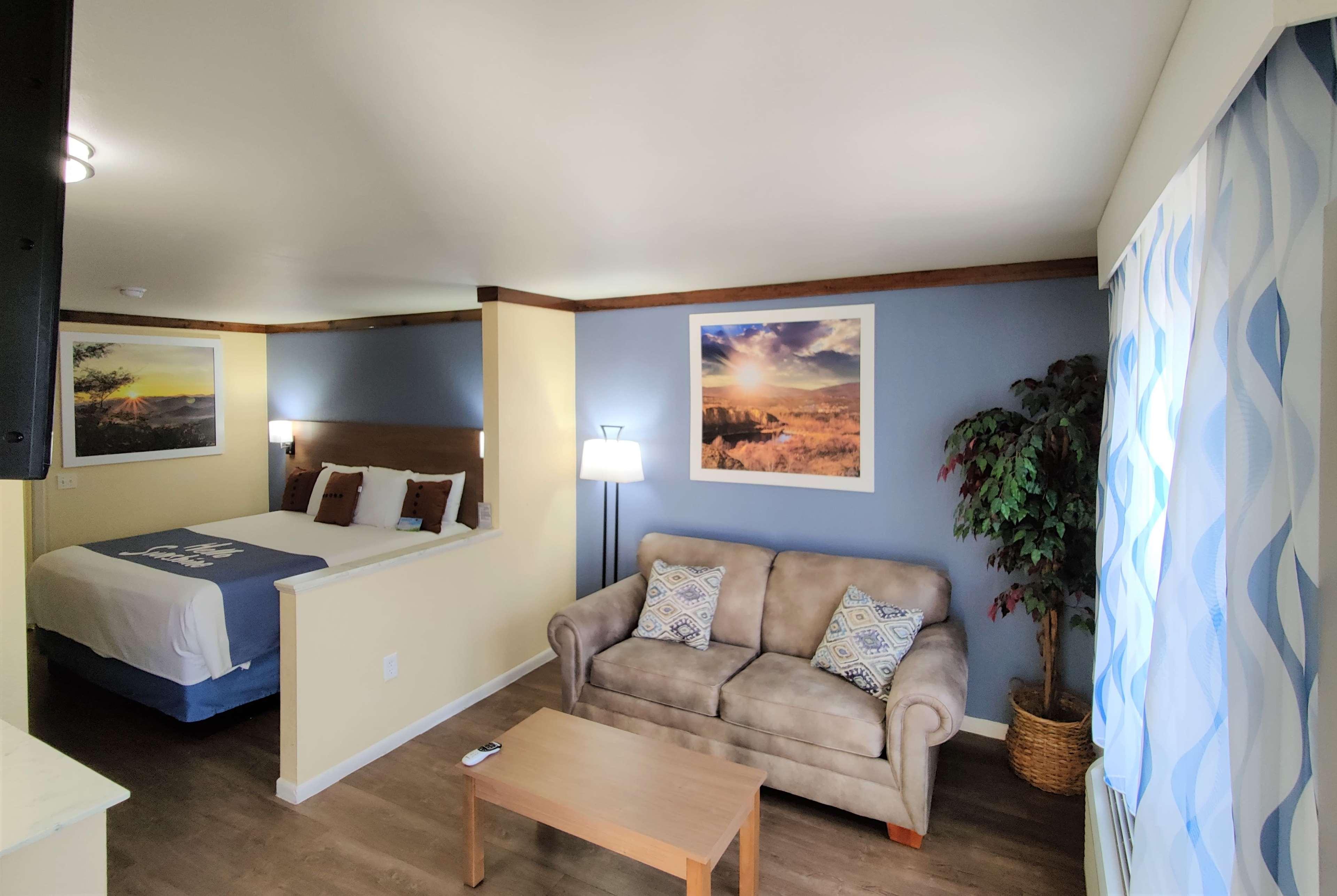 Days Inn By Wyndham Suites Fredericksburg Buitenkant foto