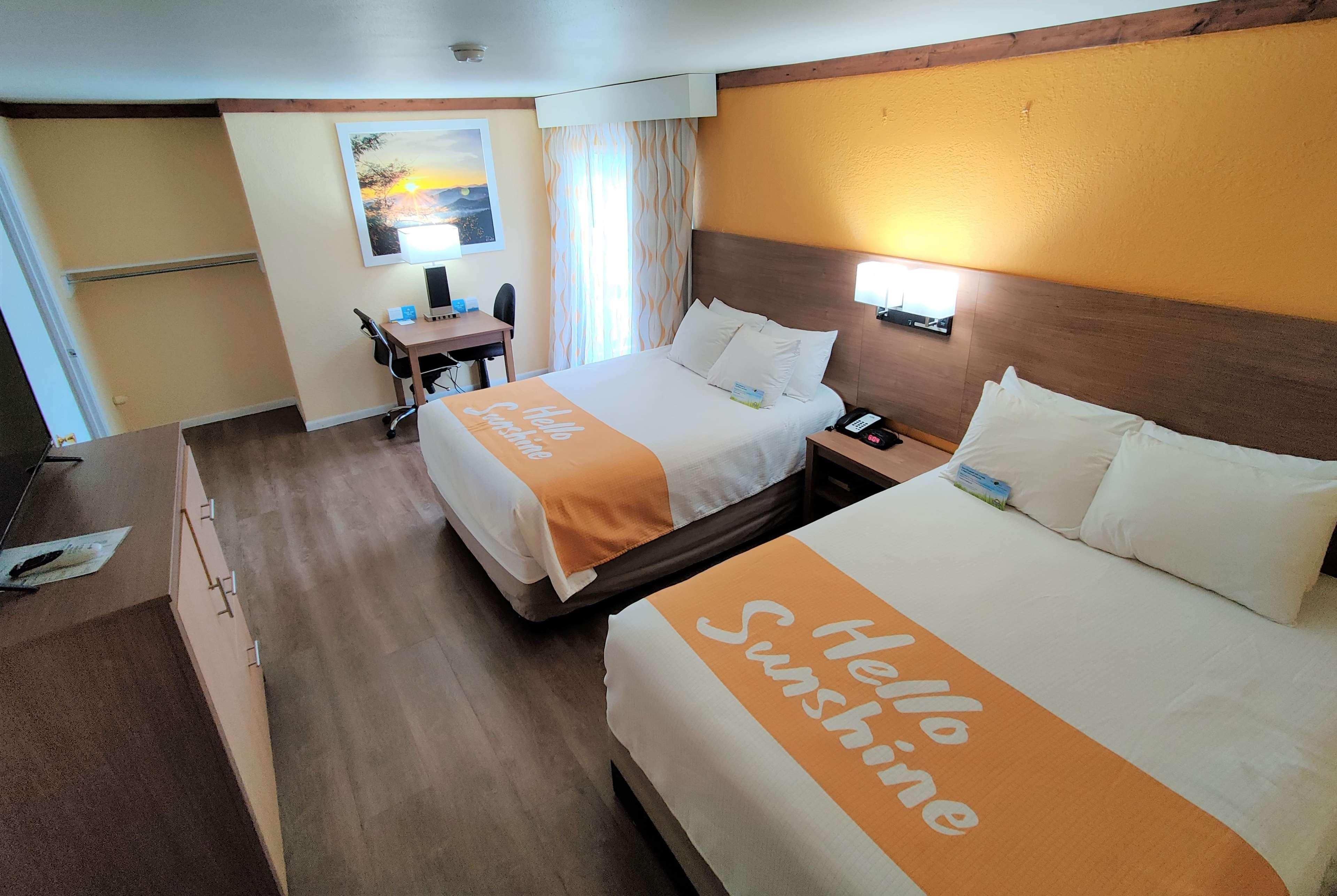 Days Inn By Wyndham Suites Fredericksburg Buitenkant foto