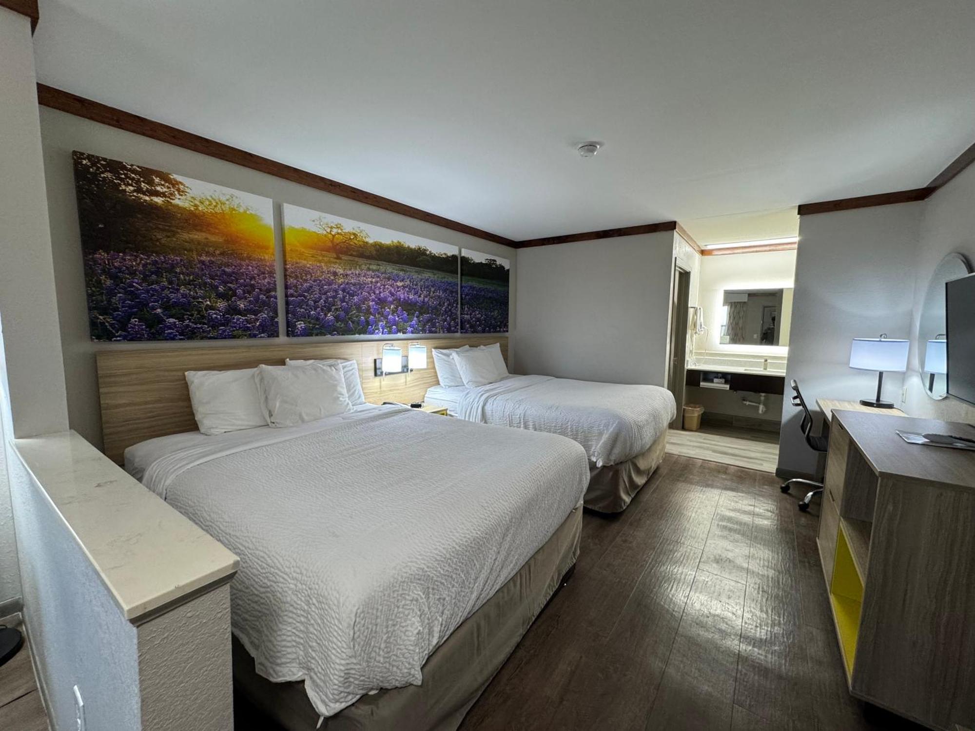 Days Inn By Wyndham Suites Fredericksburg Buitenkant foto