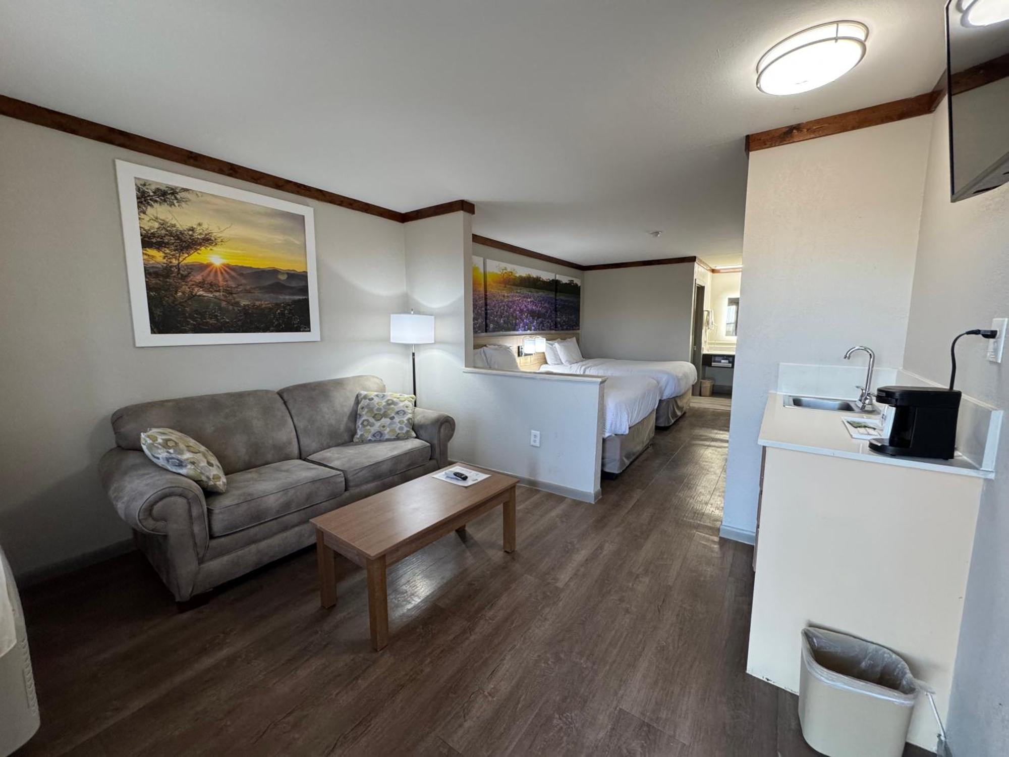 Days Inn By Wyndham Suites Fredericksburg Buitenkant foto