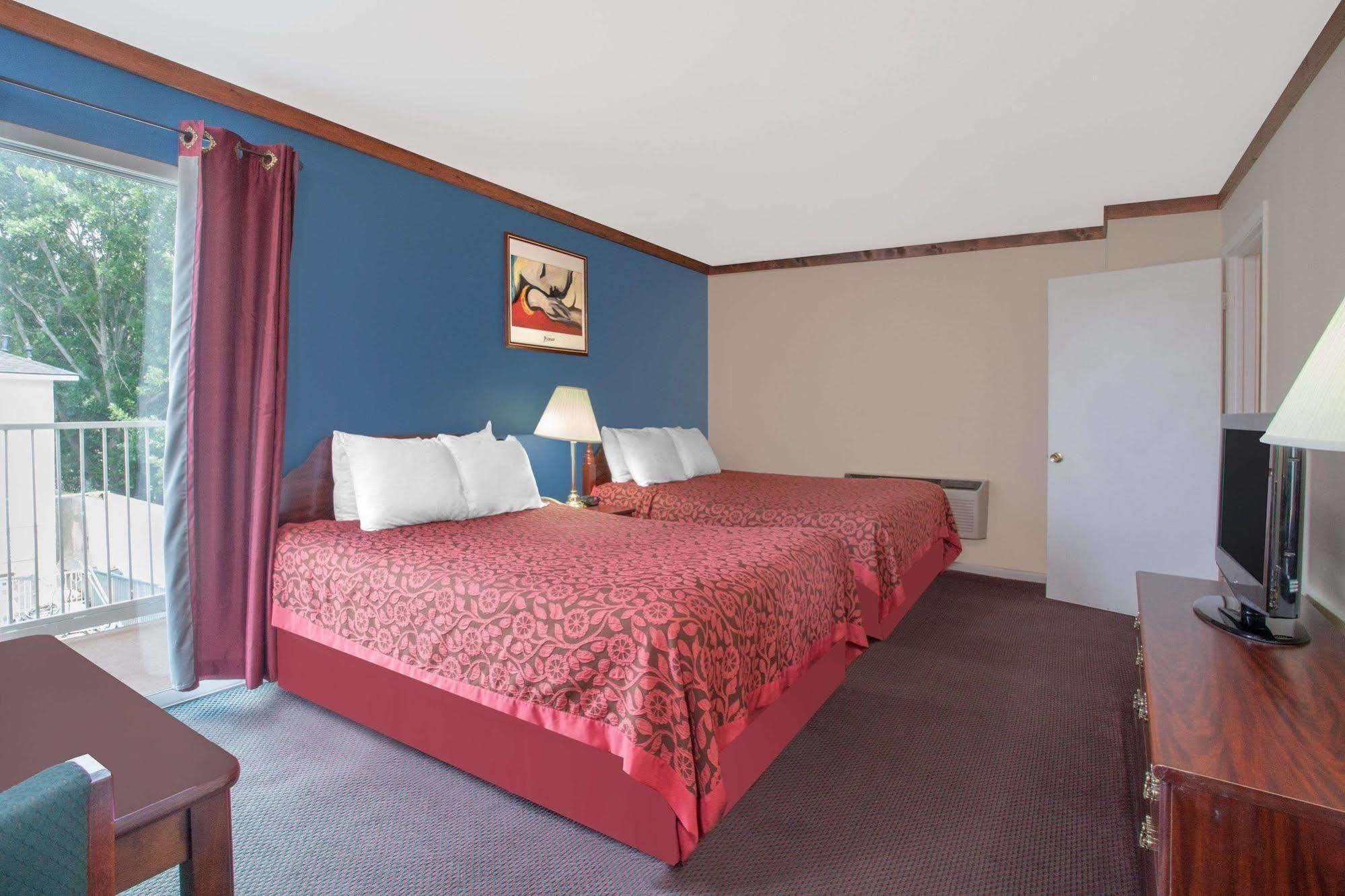 Days Inn By Wyndham Suites Fredericksburg Buitenkant foto